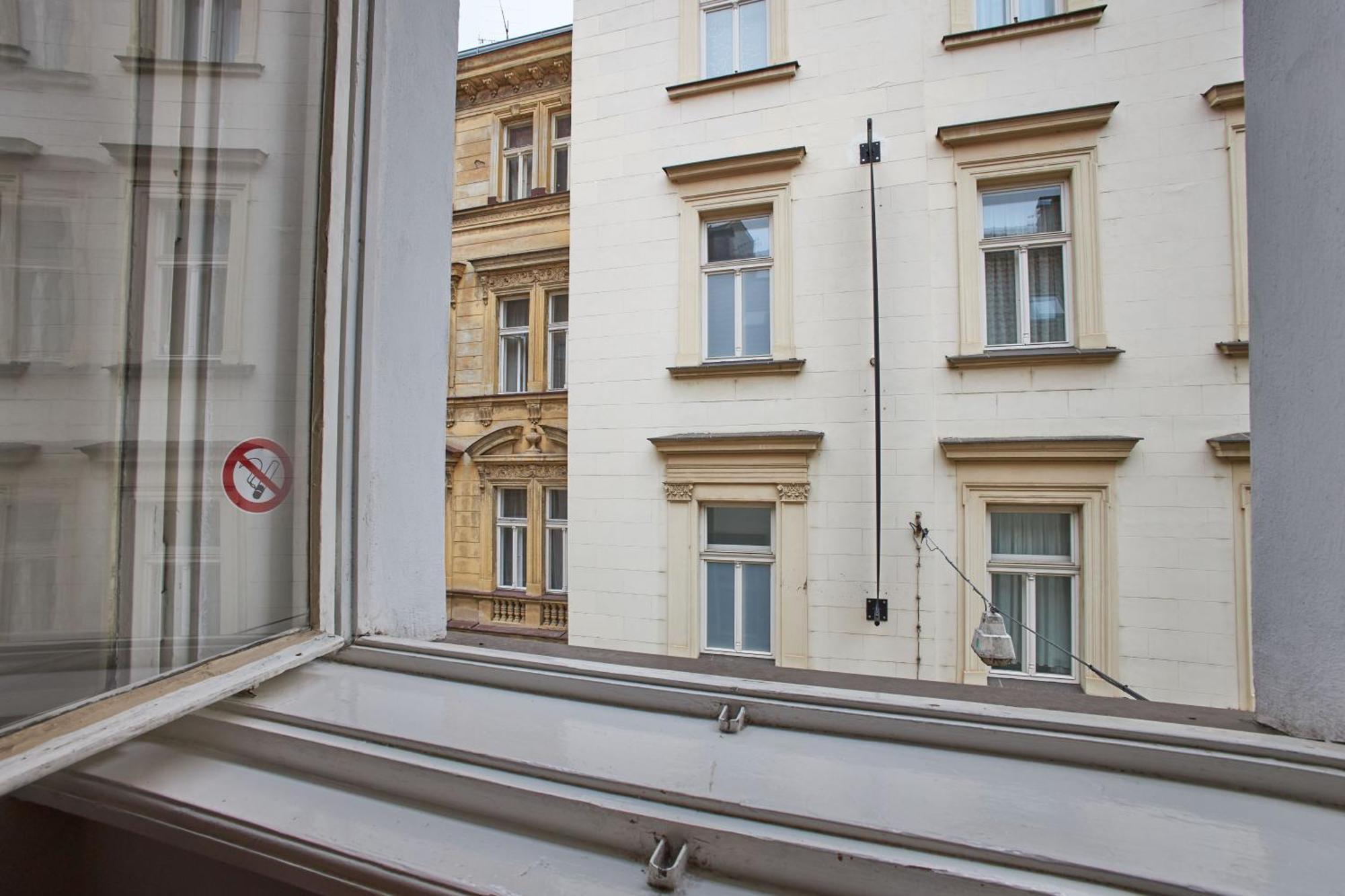 Jeruzalemska - Synagogue Apartments براغ المظهر الخارجي الصورة